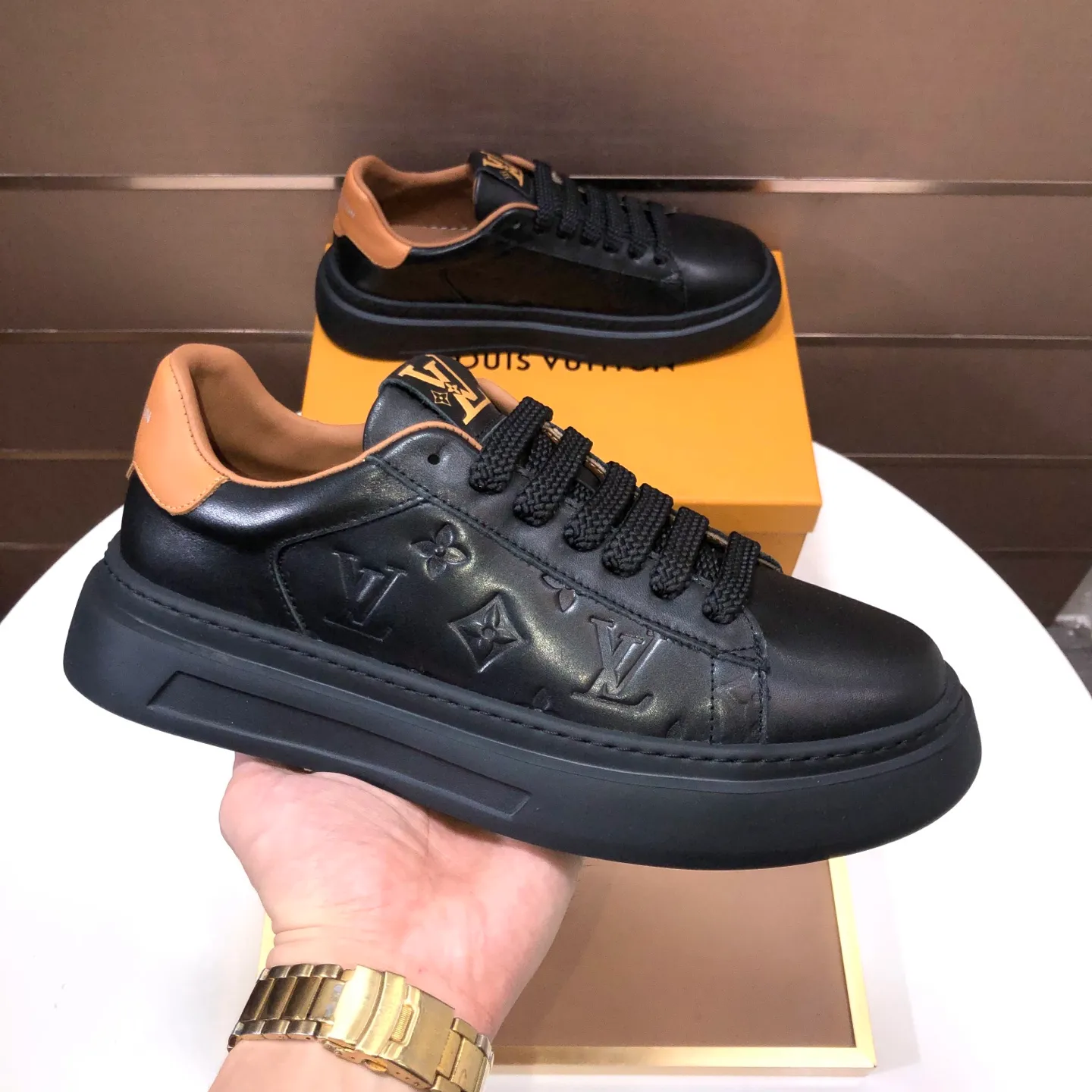 Men's shoes 💰480💰[LOUIS VUITTON] Original order price (water-dyed cowhide lining) new model 🍀LV Louis Vuitton * - top version of LV classic trendy shoes! Made of imported original cowhide, water-dyed cowhide lining, and original wear-resistant rubber outsole! High quality products! Code number 38-45 (45 is custom-made and cannot be returned or exchanged)